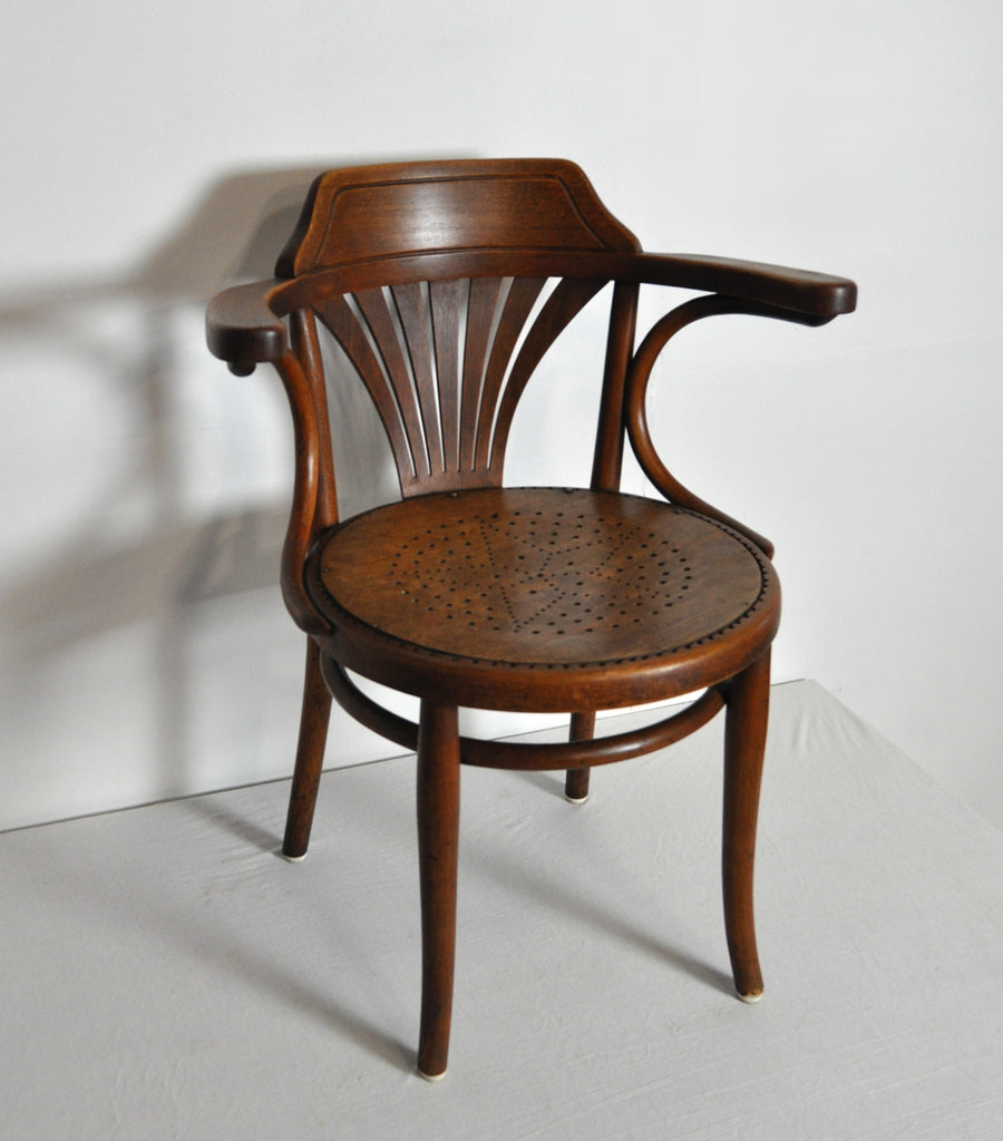 Thonet sales 233 chair