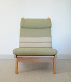 Loungechair made of oak designed in 1969 by Hans J. Wegner. Produced by Getama