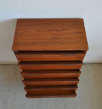 Danish Modern chest of drawers in teak veneer with six drawers